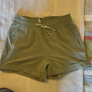 Lululemon Spring Break Away Shorts